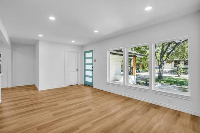 $338,000 | 2108 Blake Avenue, Dallas, TX 75228