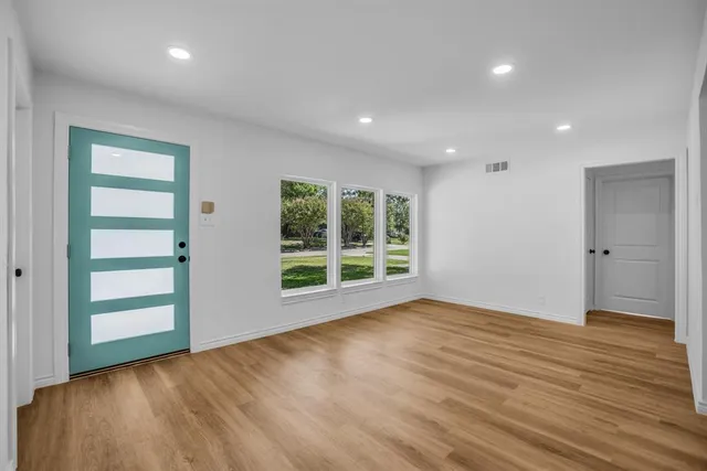 $338,000 | 2108 Blake Avenue, Dallas, TX 75228