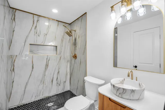 $338,000 | 2108 Blake Avenue, Dallas, TX 75228