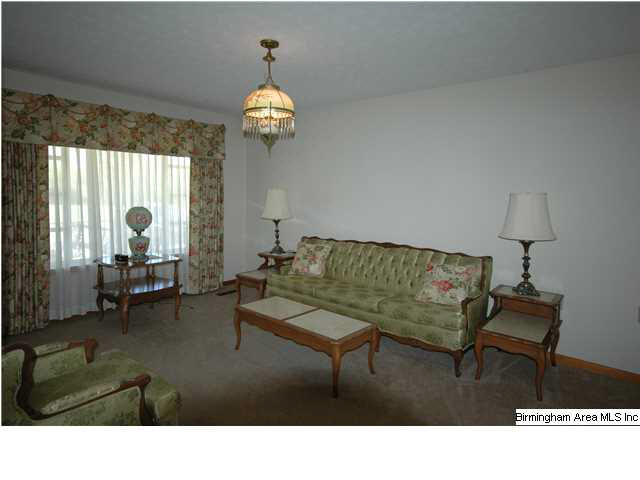 1306 Pine Circle Gadsden, AL 35905 - Photo 6 of 23