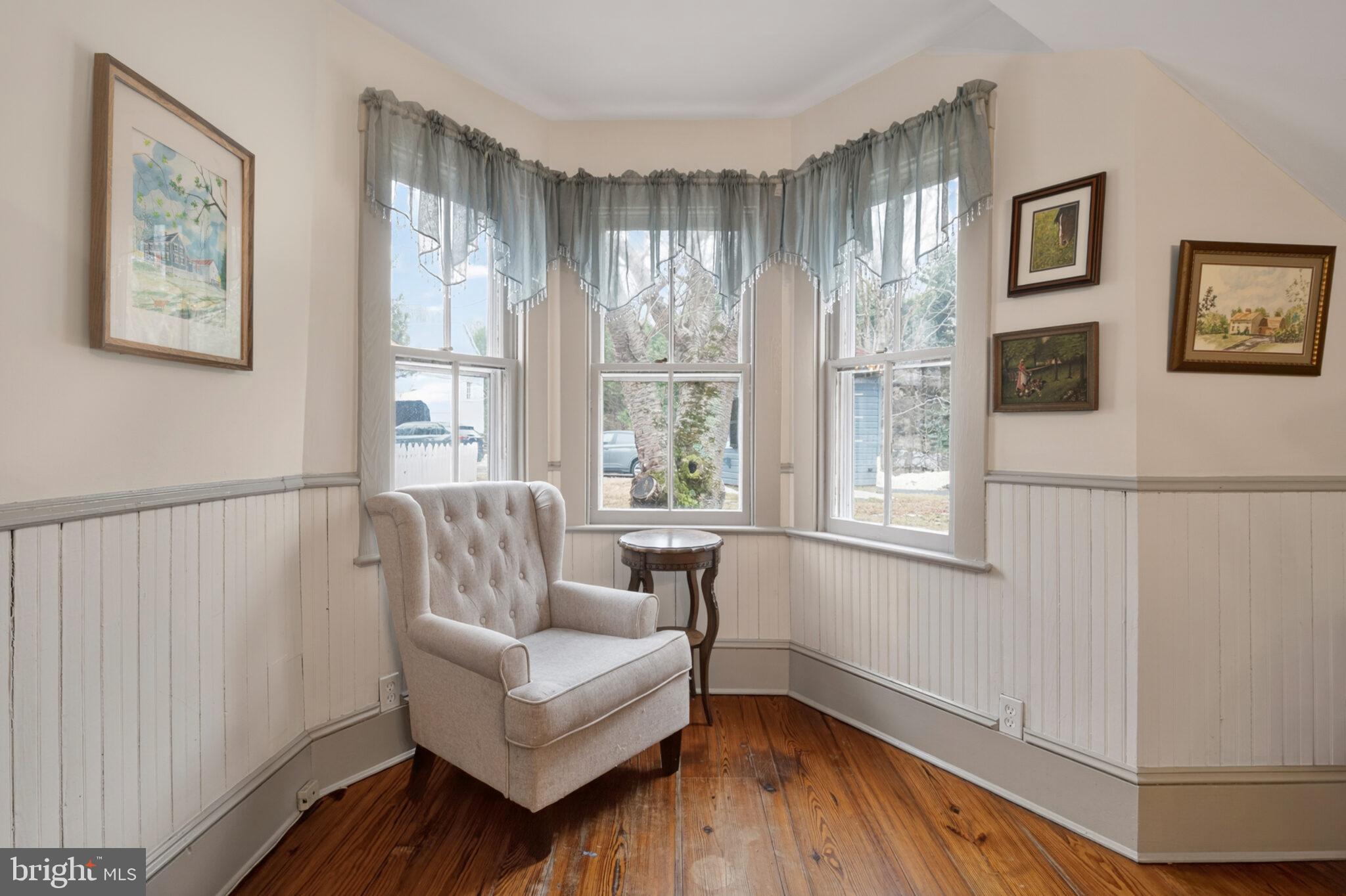 8100 Croom Road Upper Marlboro, MD 20772 - Photo 11 of 65 Sit and read a book by the window