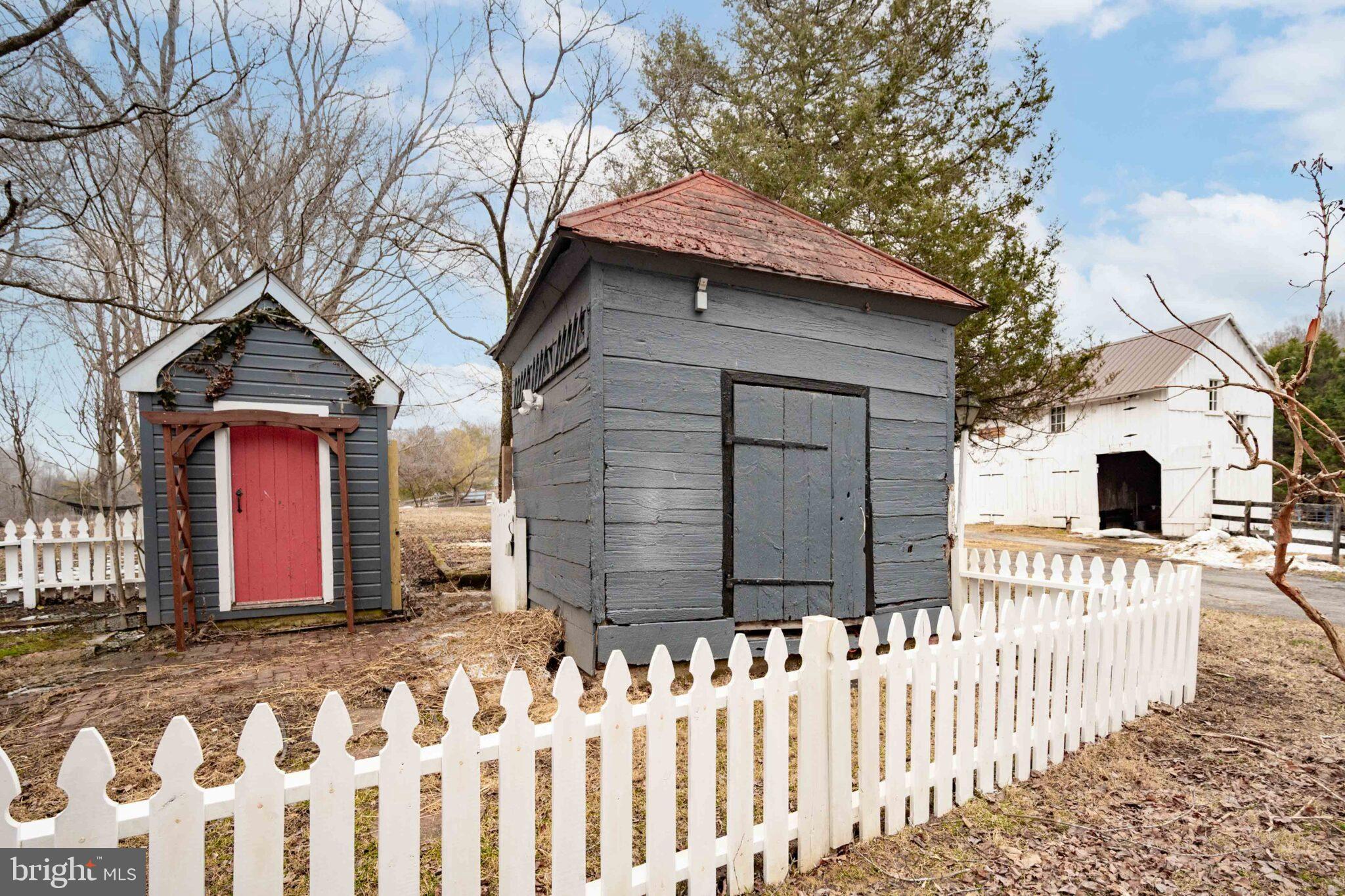 8100 Croom Road Upper Marlboro, MD 20772 - Photo 53 of 65 Smokehouse and shed
