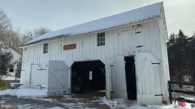 $789,000 | 8100 Croom Road, Upper Marlboro, MD 20772