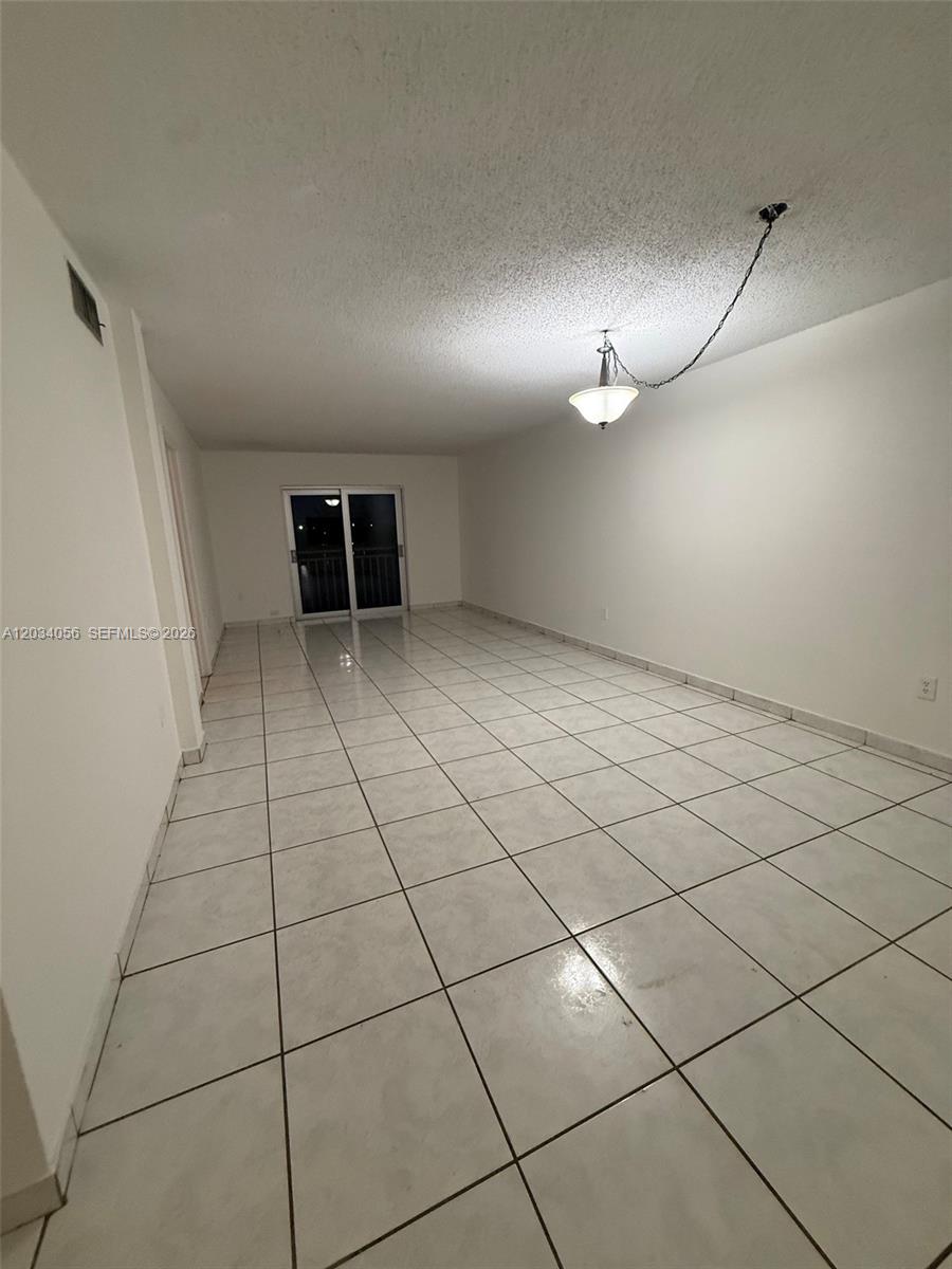 9917 West Okeechobee Road, Unit 3510 Hialeah Gardens, FL 33016 - Photo 10 of 10