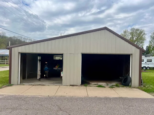 $90,000 | 217 West Commercial Street, Viola, WI 54664