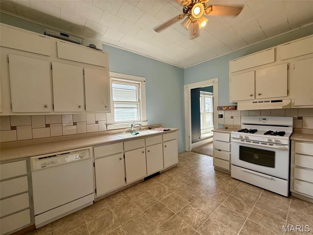 620 South 8th Street Vandalia, IL 62471 - Photo 2 of 8