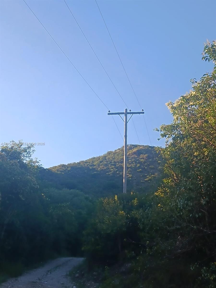 1 Segundo Paredon undefined, undefined 5186 - Photo 50 of 57 a view of a small yard