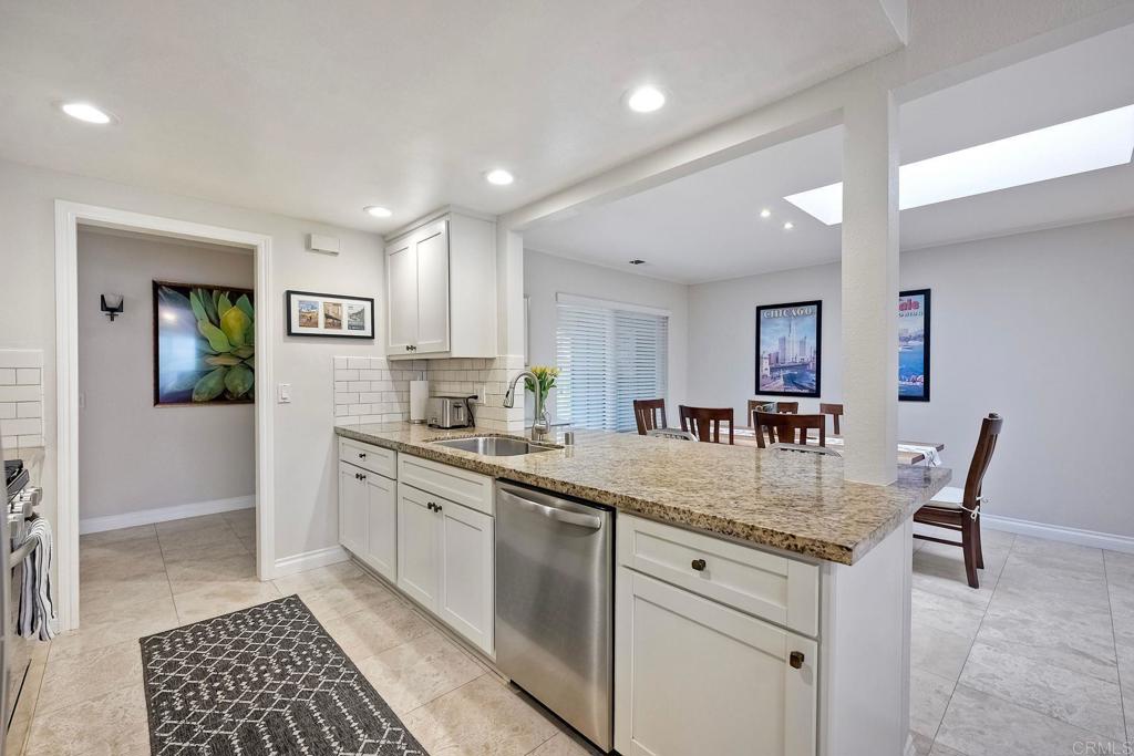 3984 Park Drive Carlsbad, CA 92008 - Photo 12 of 34