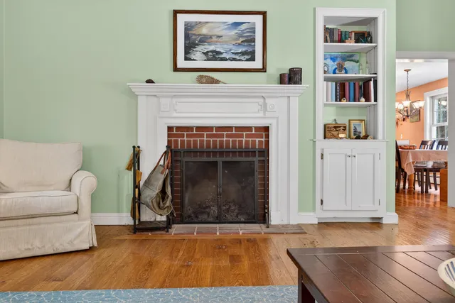 $625,000 | 12 Presidential View, Raymond, ME 04071