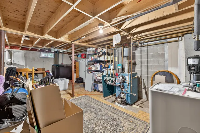 $625,000 | 12 Presidential View, Raymond, ME 04071