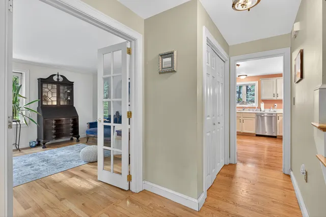 $625,000 | 12 Presidential View, Raymond, ME 04071