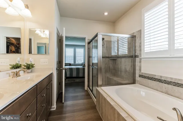 a view of a garage room