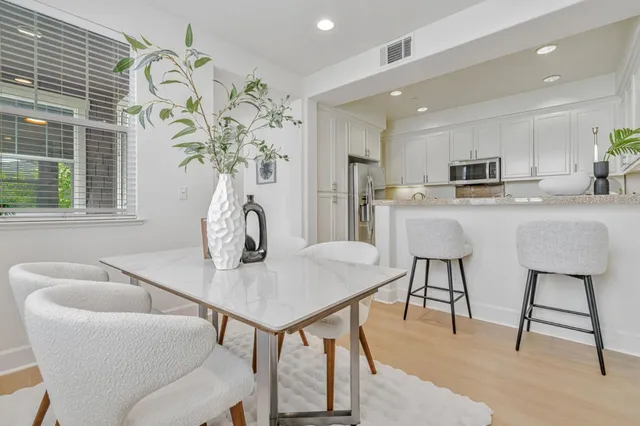 $1,398,000 | 100 Live Oak Way, Unit 104, Belmont, CA 94002