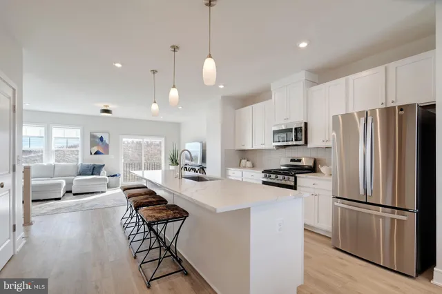 $424,900 | 105 Checkerspot Way, Front Royal, VA 22630