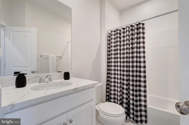 $424,900 | 105 Checkerspot Way, Front Royal, VA 22630