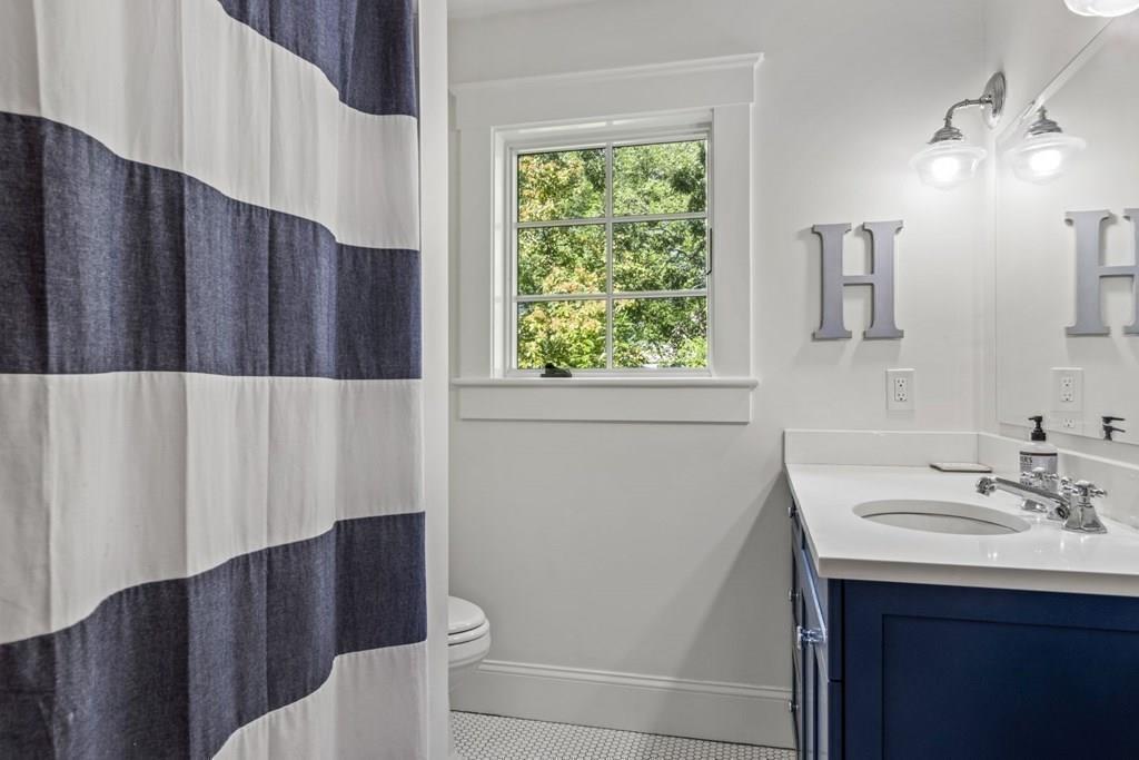 17 Colby Road Wellesley, MA 02482 - Photo 31 of 40