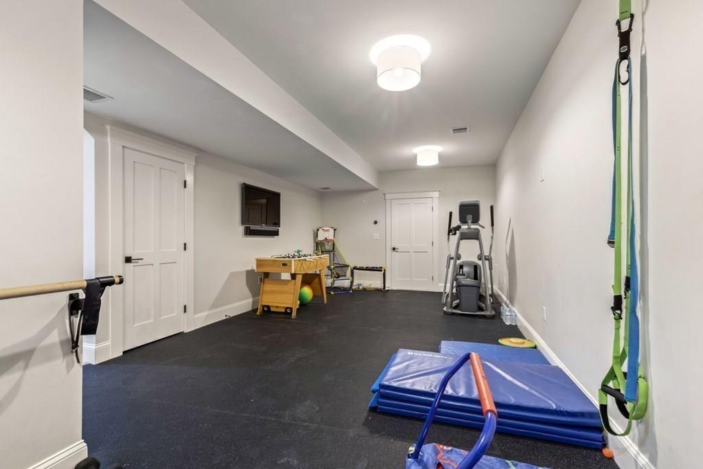 17 Colby Road Wellesley, MA 02482 - Photo 39 of 40