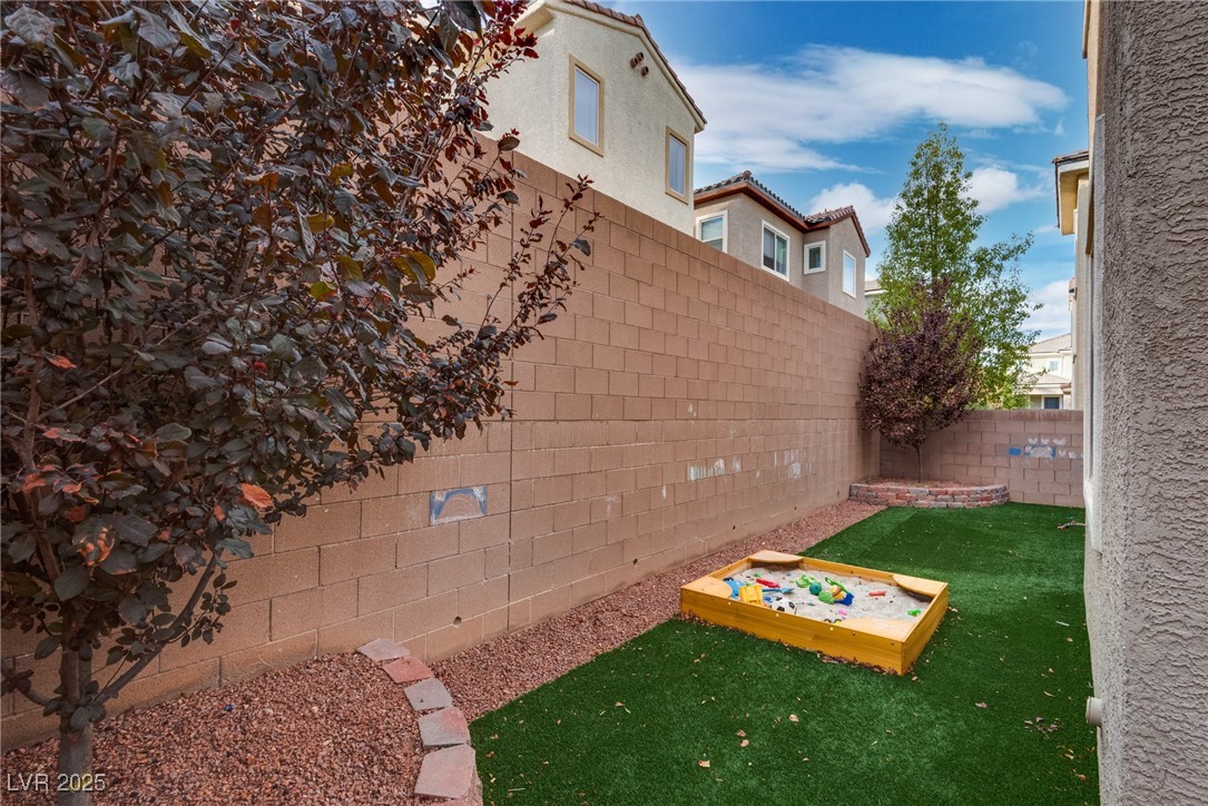 5835 Rustic Prairie Street Las Vegas, NV 89148 - Photo 11 of 57 Gallery Image 11