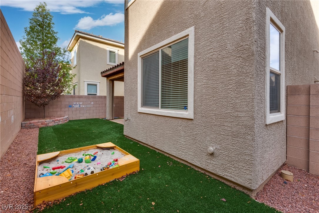 5835 Rustic Prairie Street Las Vegas, NV 89148 - Photo 12 of 57 Gallery Image 12