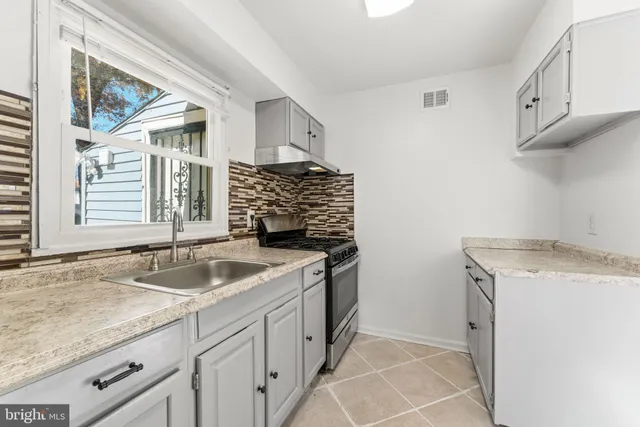 $300,000 | 3732 Ingalls Avenue, Hyattsville, MD 20784