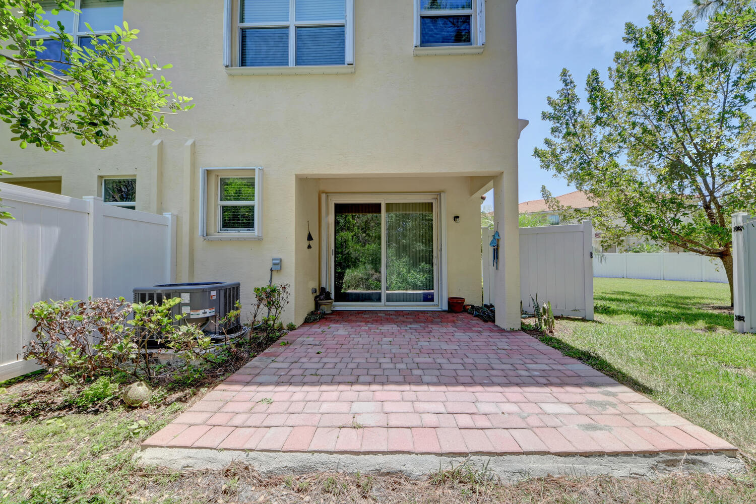 3095 Southwest Otter Lane Stuart, FL 34997 - Photo 27 of 43 Extended Lanai