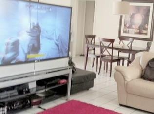 497 West Conference Drive Boca Raton, FL 33486 - Photo 19 of 26 Living Area