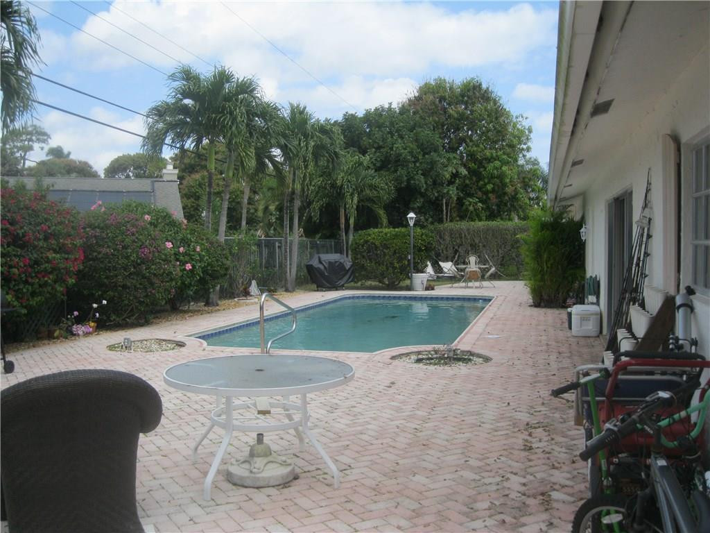 497 West Conference Drive Boca Raton, FL 33486 - Photo 24 of 26 Pool