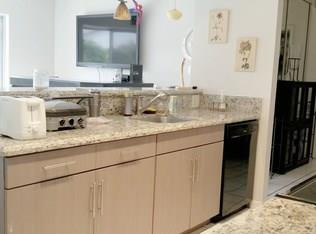 497 West Conference Drive Boca Raton, FL 33486 - Photo 8 of 26 Kitchen