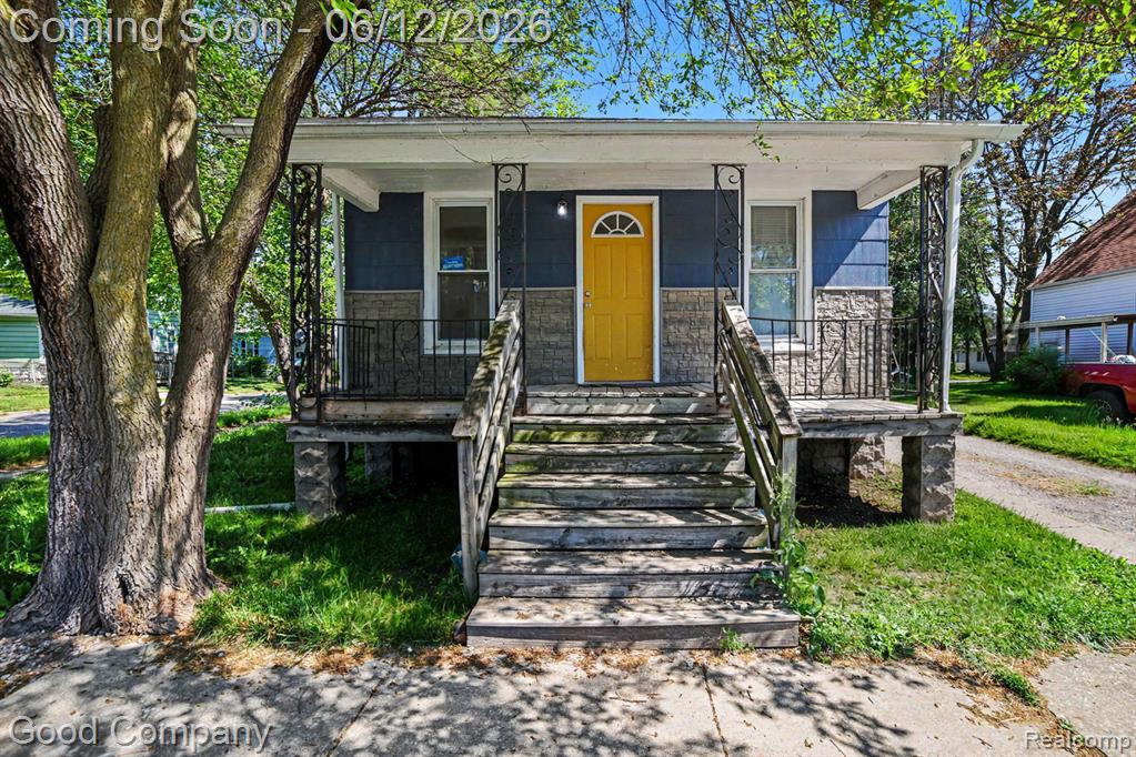 701 11th Street Bay City, MI 48708 - Photo 1 of 25