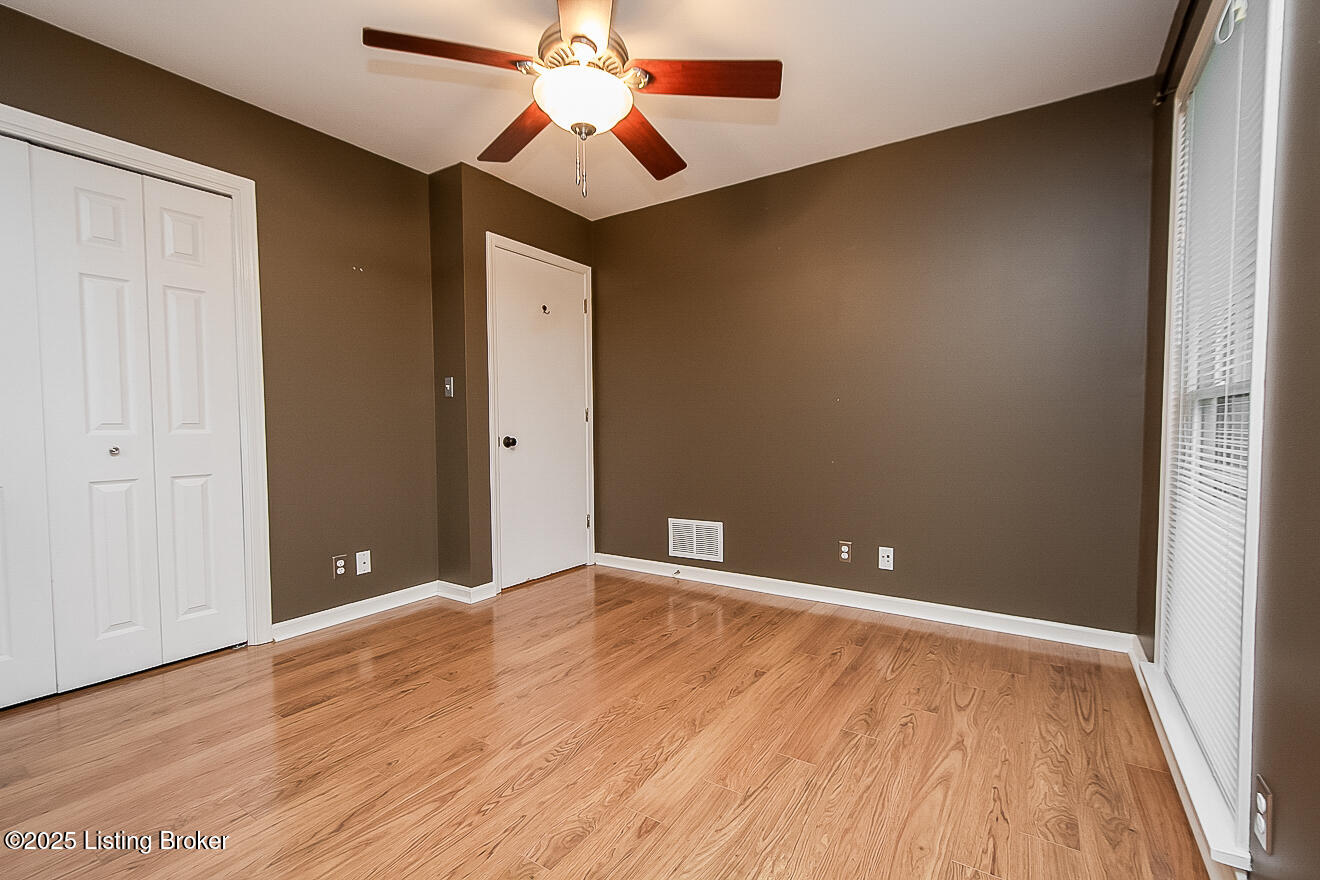 2209 Old Hickory Road Louisville, KY 40299 - Photo 21 of 38 Bedroom 2