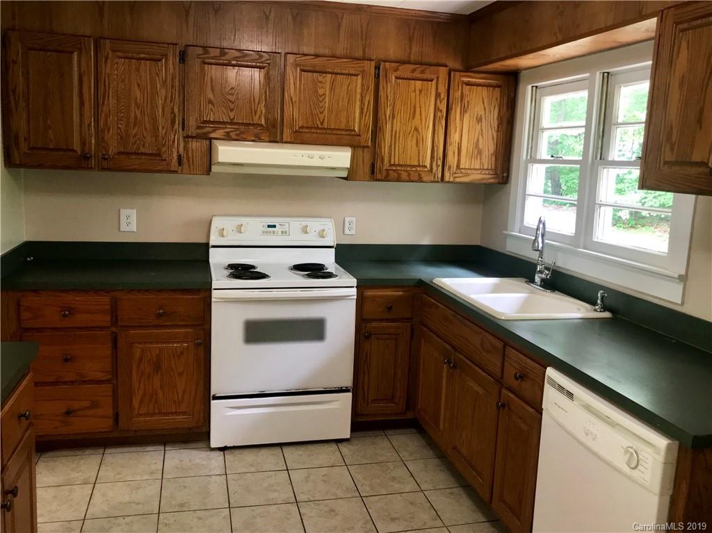 74 Green Valley Road Waynesville, NC 28786 - Photo 7 of 18
