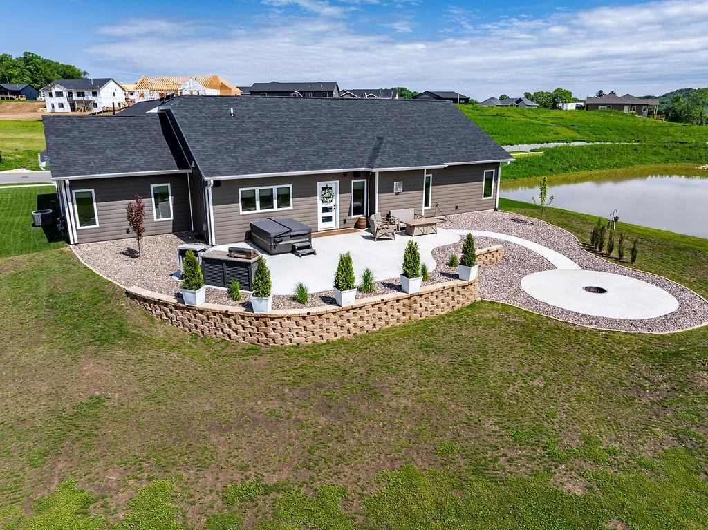 164 Heinig Way Holmen, WI 54636 - Photo 2 of 51