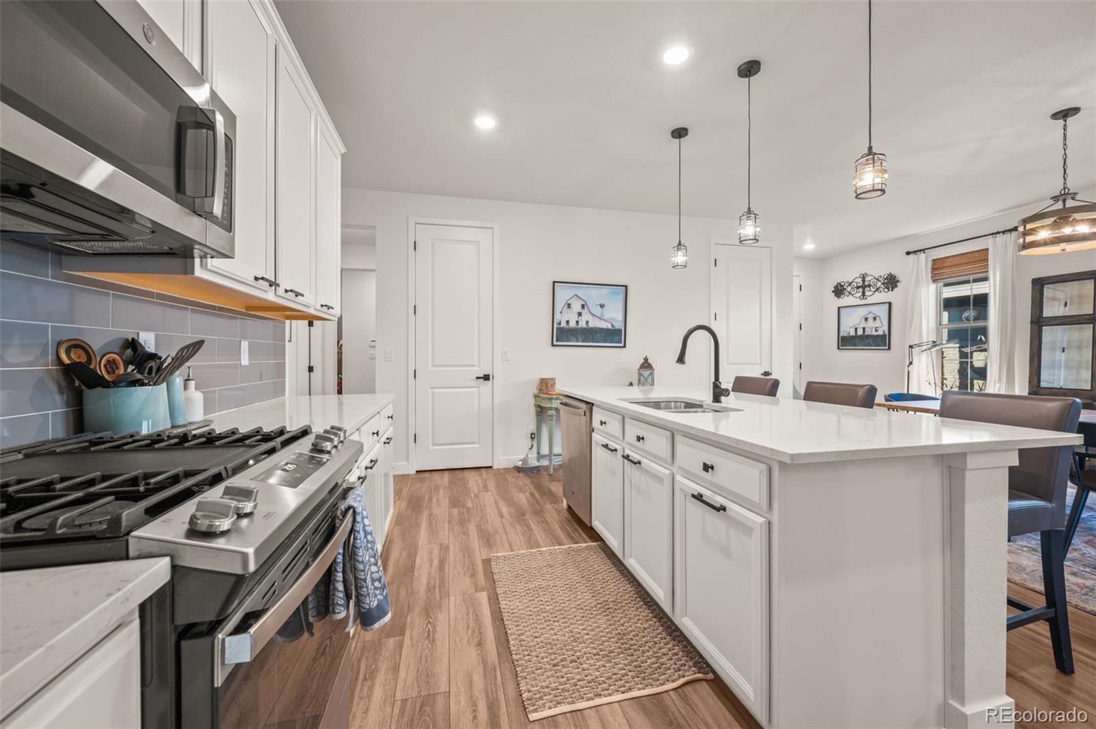 9292 Merino Circle Littleton, CO 80125 - Photo 8 of 28