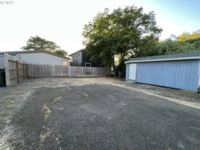 $150,000 | North Dolphin Street, Rockaway Beach, OR 97136