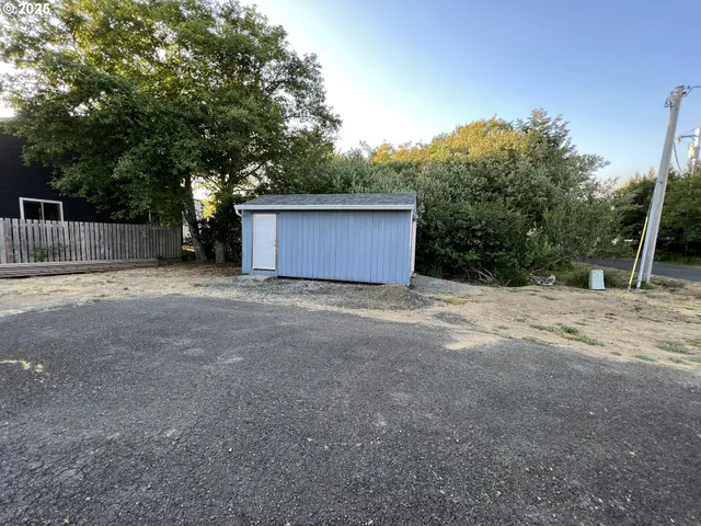 $150,000 | North Dolphin Street, Rockaway Beach, OR 97136