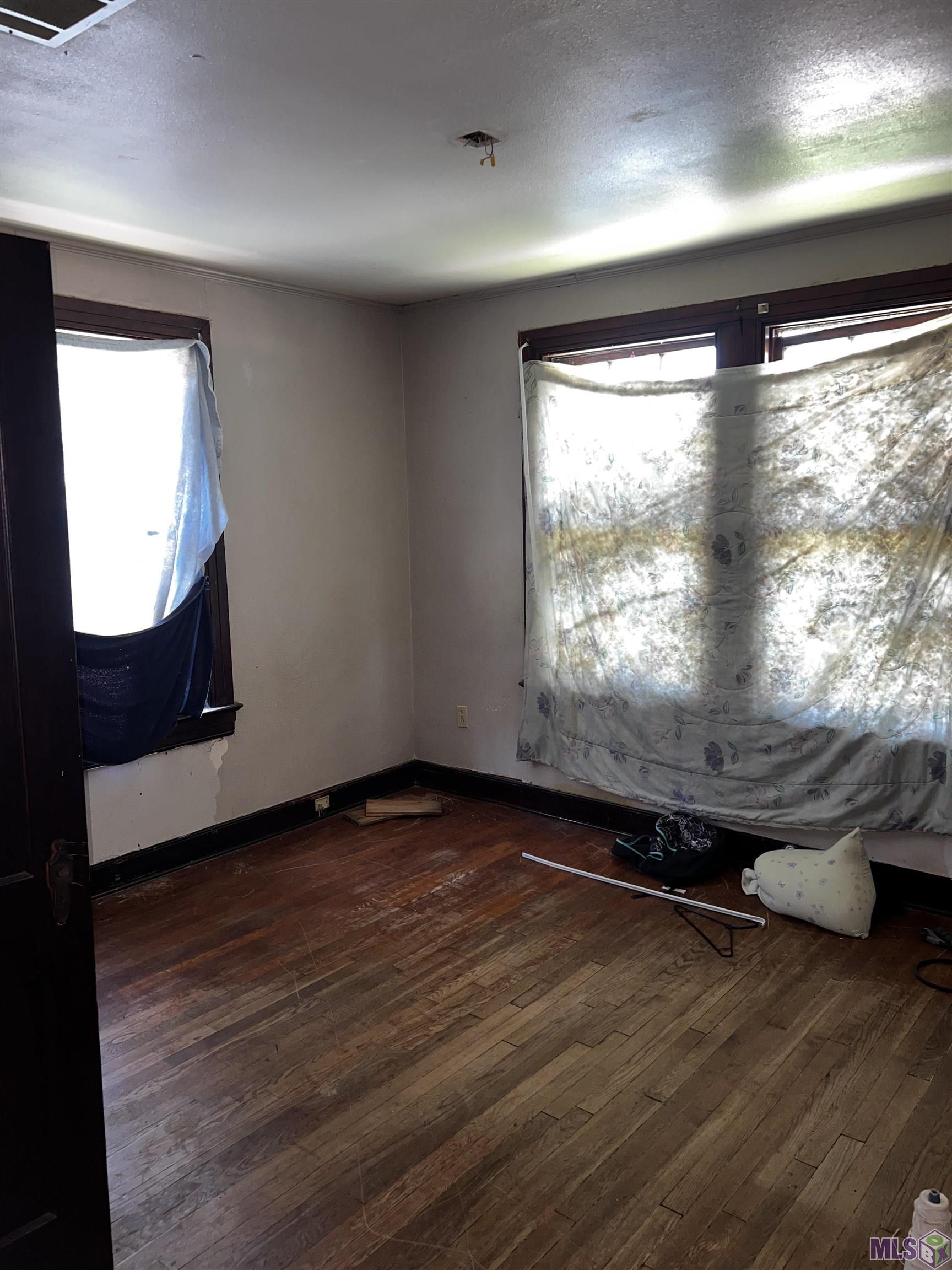 3158 Fairfields Avenue Baton Rouge, LA 70802 - Photo 4 of 12 Gallery Image 4