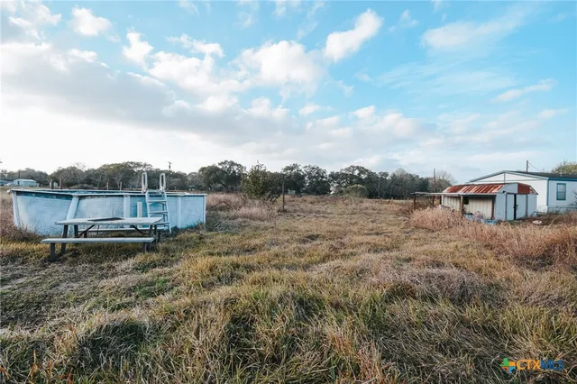 $99,400 | 768 Rodeo Road, Inez, TX 77968