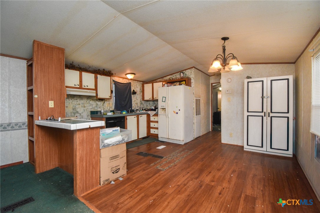 768 Rodeo Road Inez, TX 77968 - Photo 6 of 26