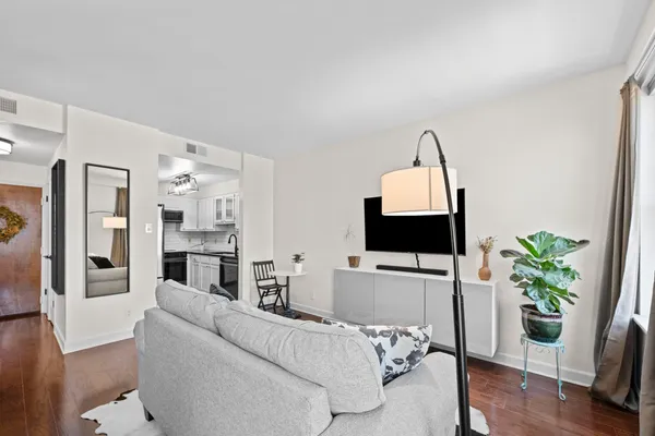 $115,000 | 109 North Main Street, Unit 808, Memphis, TN 38103