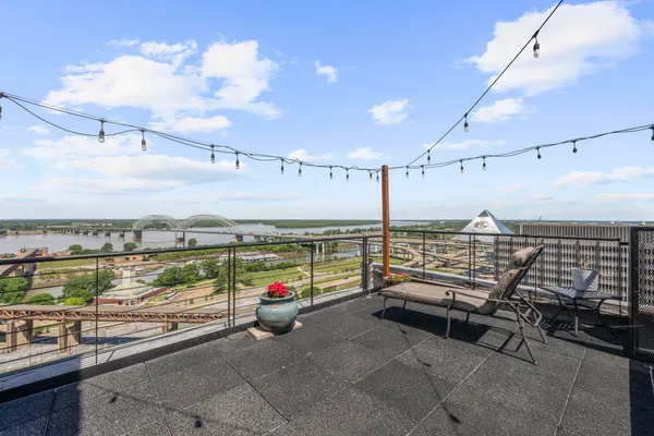 $115,000 | 109 North Main Street, Unit 808, Memphis, TN 38103