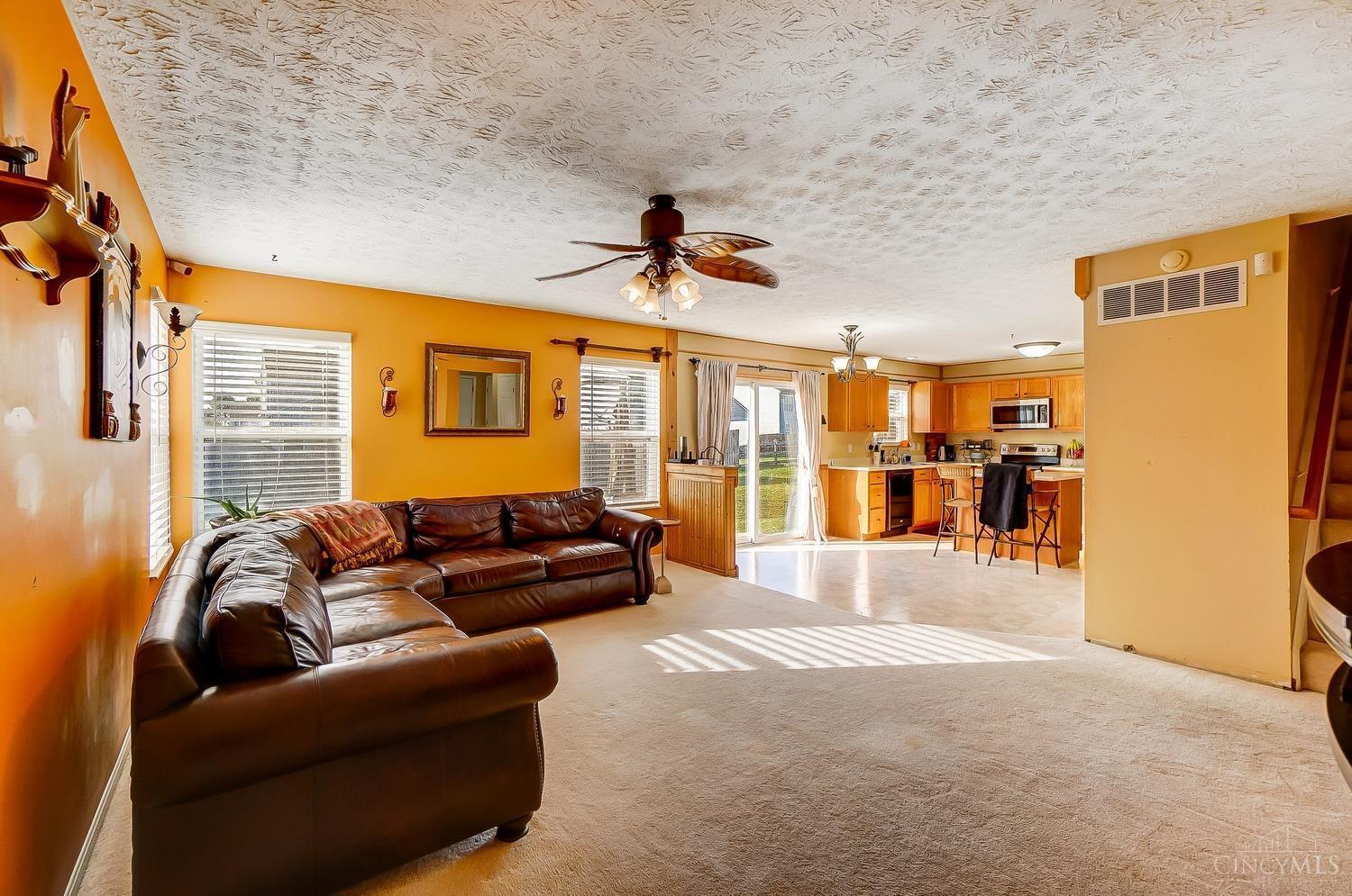3029 Struble Road Cincinnati, OH 45251 - Photo 6 of 36 Gallery Image 6