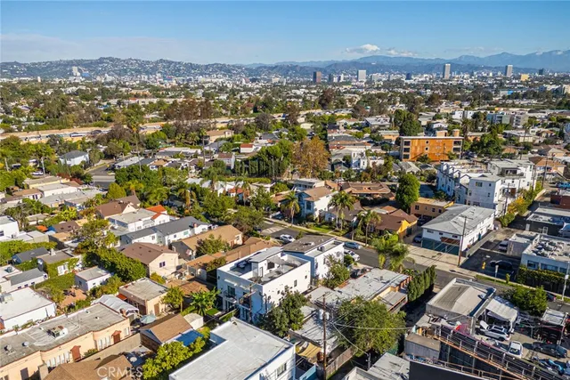 a house view with a outdoor space