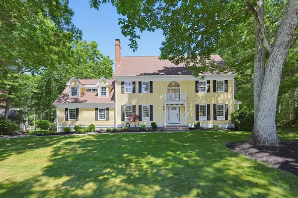 $1,749,900 | 8 Turner Hill Road, Medfield, MA 02052