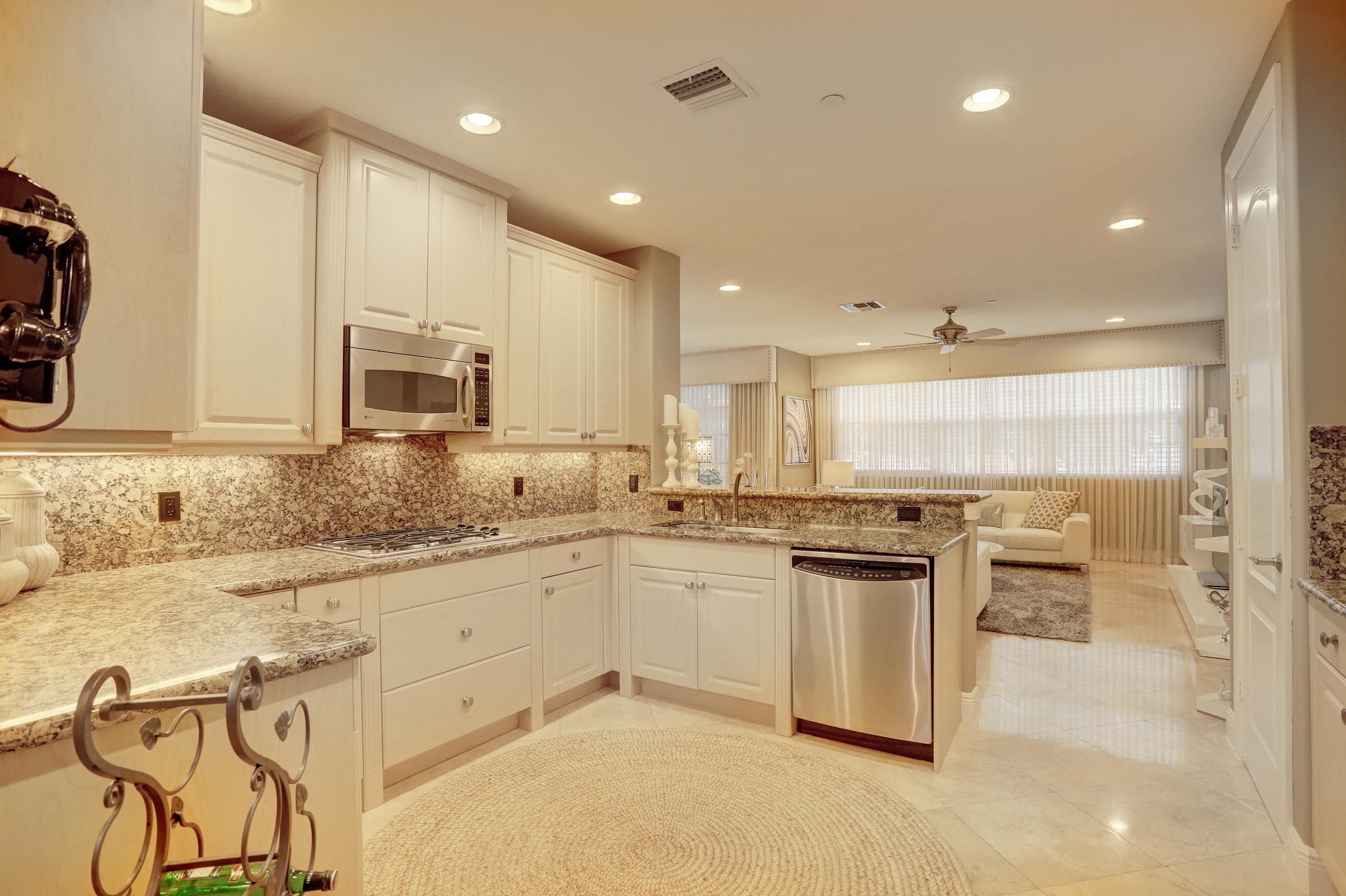 5645 Northeast Trieste Way Boca Raton, FL 33487 - Photo 11 of 51 IMG_0498_499_500_501_502