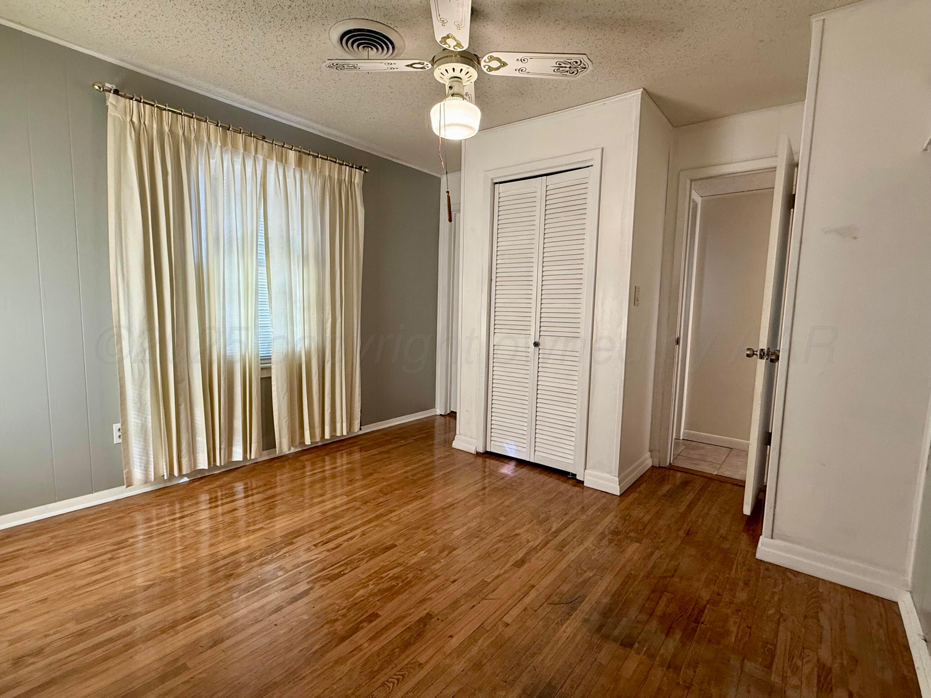 601 Jackson Street Borger, TX 79007 - Photo 21 of 22 2nd bedroom