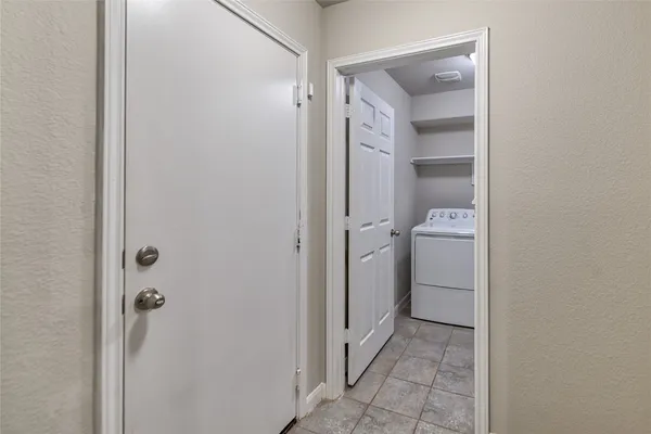$1,800 | 328 Langely, Kyle, TX 78640