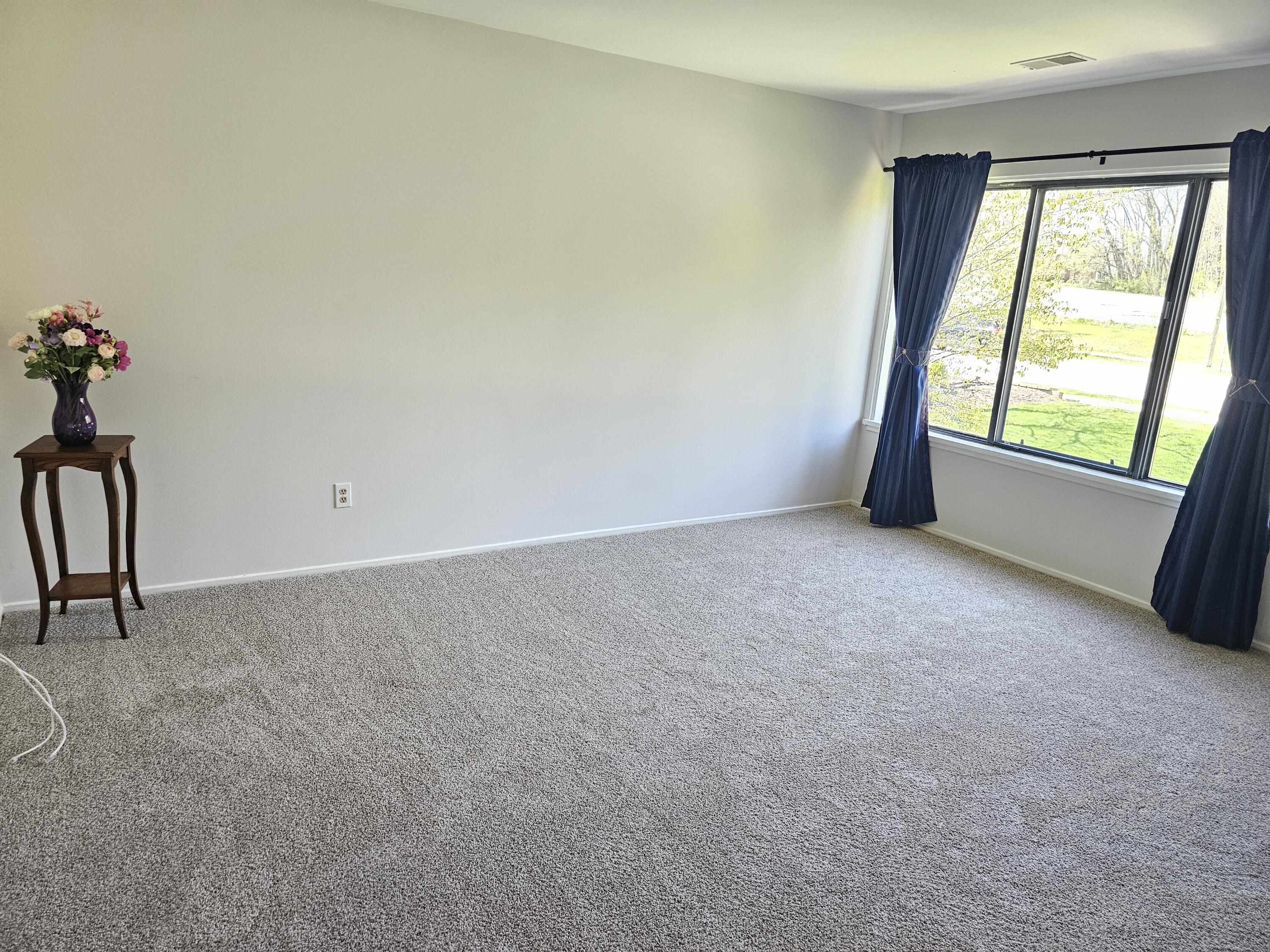 1215 South Maple Road, Unit 203 Ann Arbor, MI 48103 - Photo 11 of 23 primary close