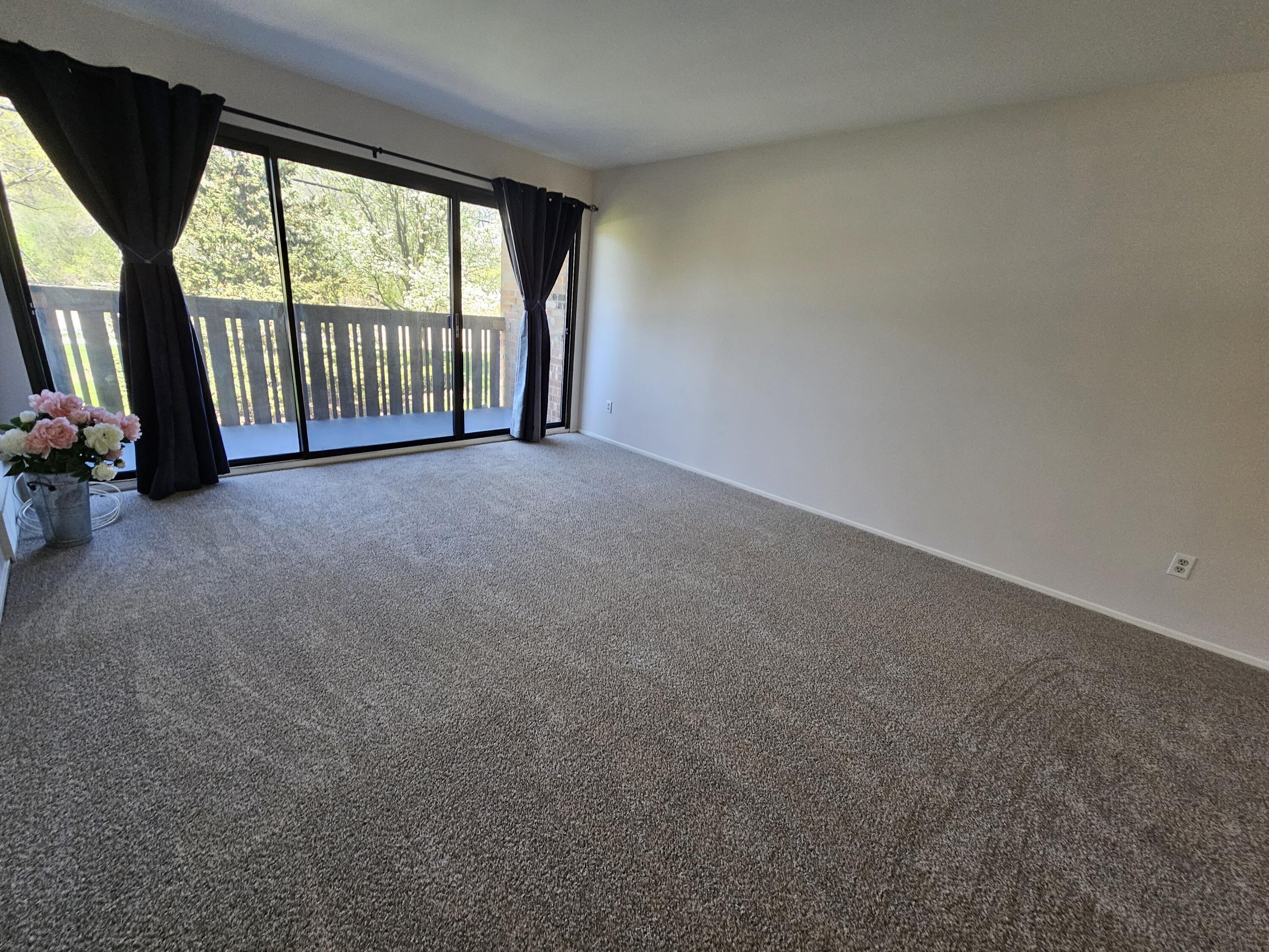 1215 South Maple Road, Unit 203 Ann Arbor, MI 48103 - Photo 7 of 23 20250430_122308(0)