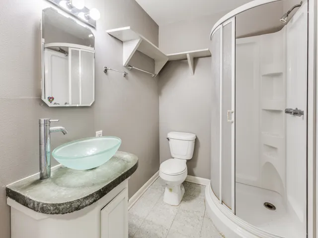 $419,000 | 423 South Main Street, Lockhart, TX 78644