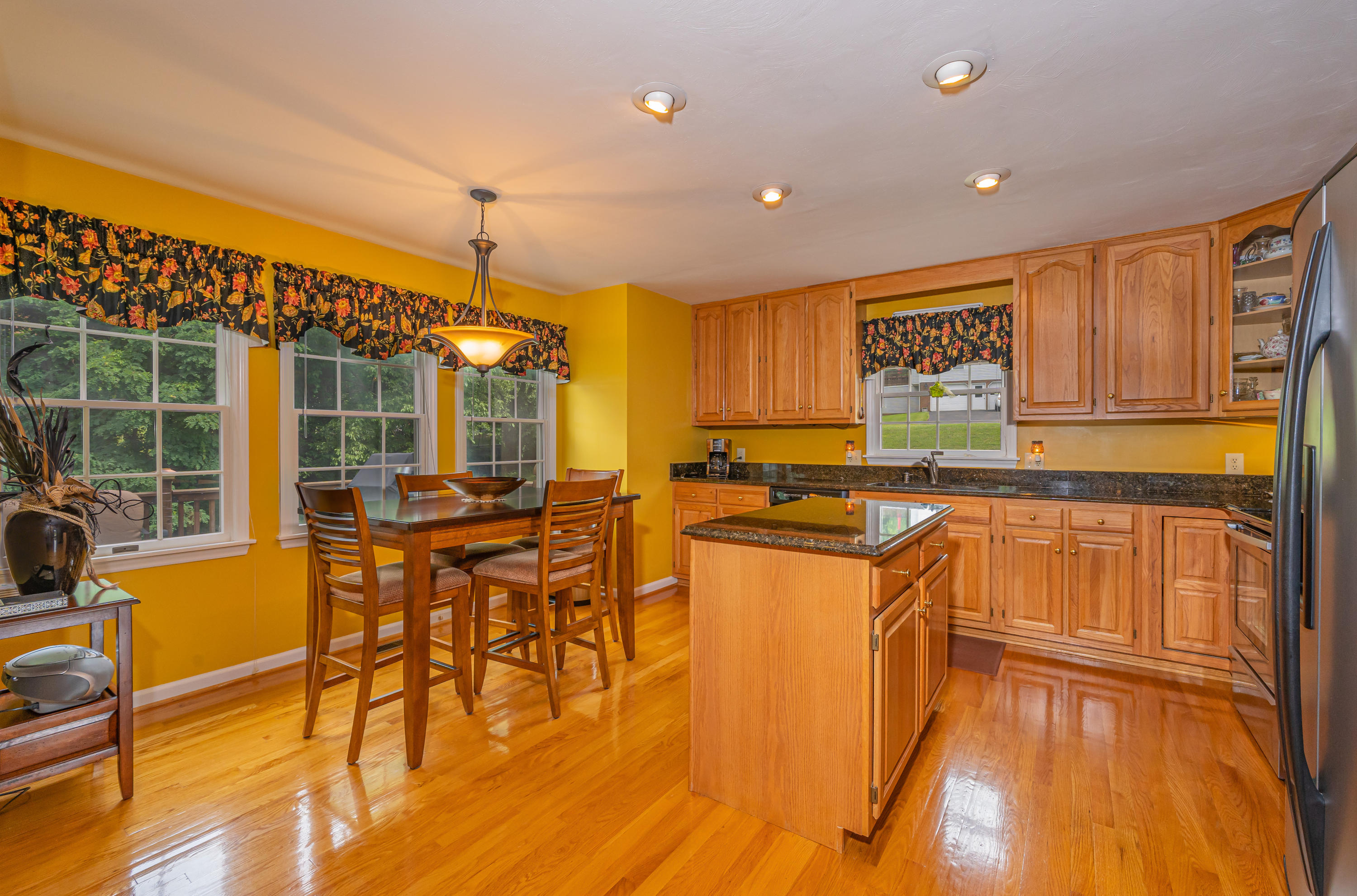 67 Jonathan Road Roanoke, VA 24019 - Photo 12 of 28 Kitchen